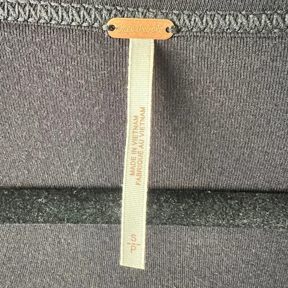 Free People That's a Wrap Black Bell Sleeve Crop Top Size Small - Picture 6 of 8